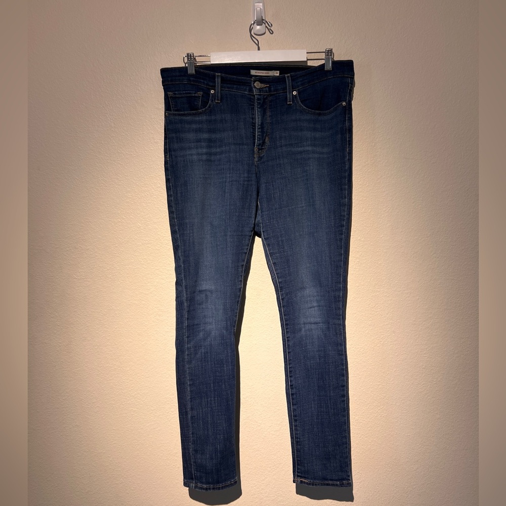 Levi’s 311 Skinny